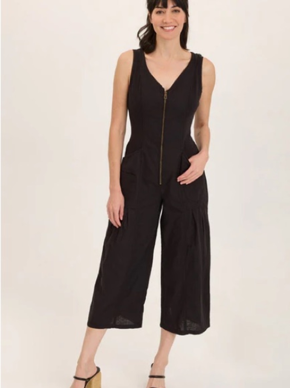 XCVI Black Sleeveless Zip-Front Pockets LINEN MACGOWAN WIDE LEG CARGO JUMPSUIT